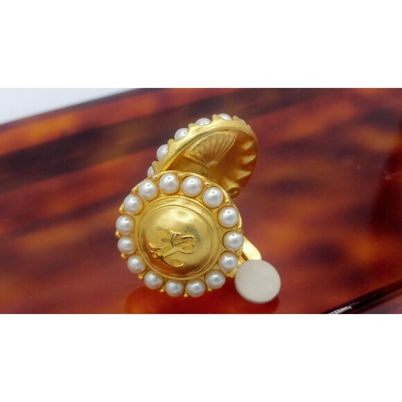 Karl Lagerfeld Jewelry - KARL LAGERFELD KL Vintage, Initial Logo Round Disc Pearl Clip-On Earrings 1'' Dm
